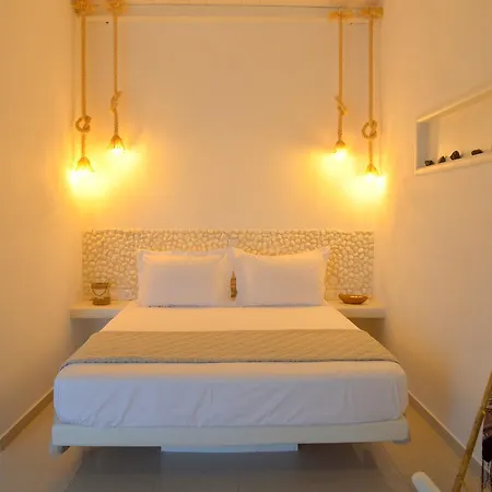 Hawk Stone アパート アダマス