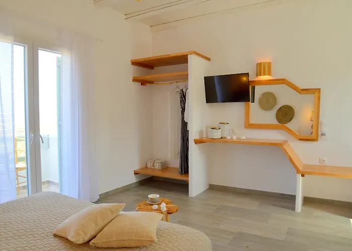 Hawk Stone אדאמאס