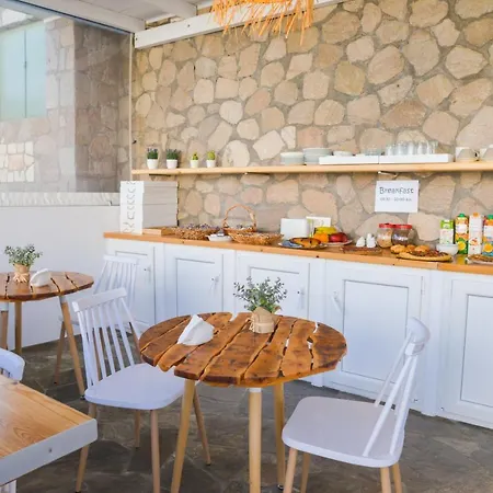 Hawk Stone * אדאמאס