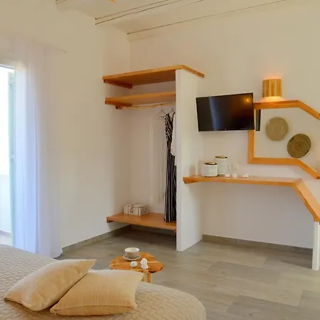 Hawk Stone אדאמאס