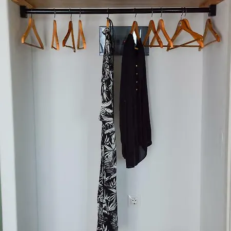 Hawk Stone דירה אדאמאס