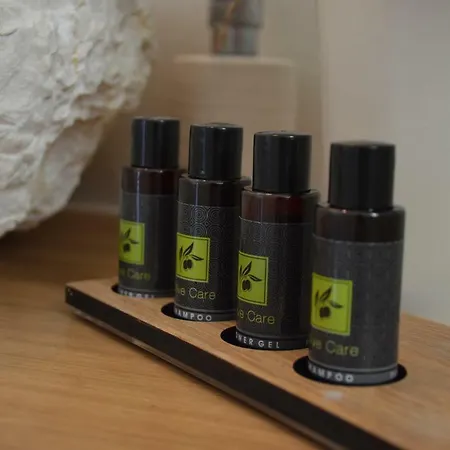 Hawk Stone אדאמאס