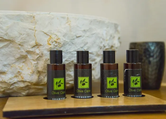 Hawk Stone * Adamantas (Milos)