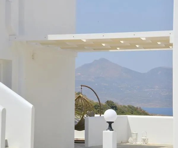 Hawk Stone Adamantas (Milos)