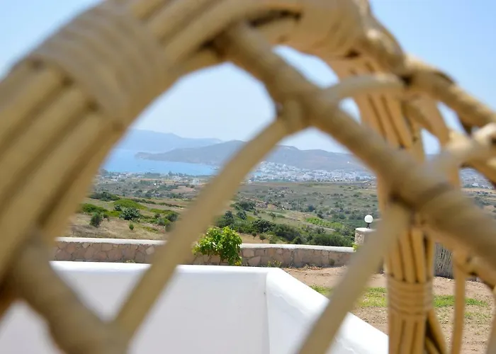 Hawk Stone * Adamantas (Milos)